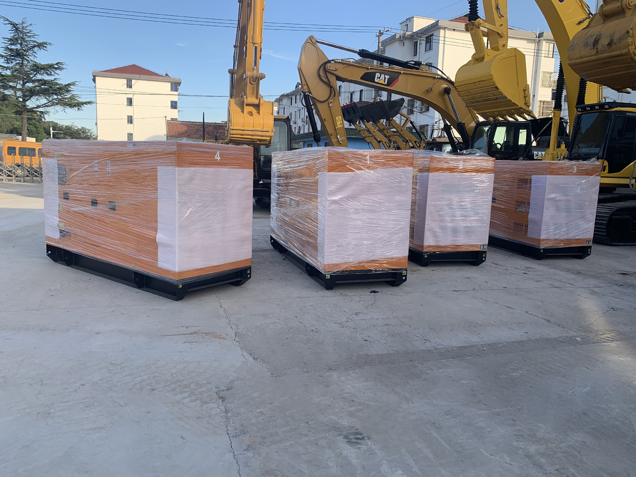 Cummins Generator Set 90KW Three Phase Power 50HZ - Generator budowlany: zdjęcie 4 Cummins Generator Set 90KW Three Phase Power 50HZ - Generator budowlany: zdjęcie 4