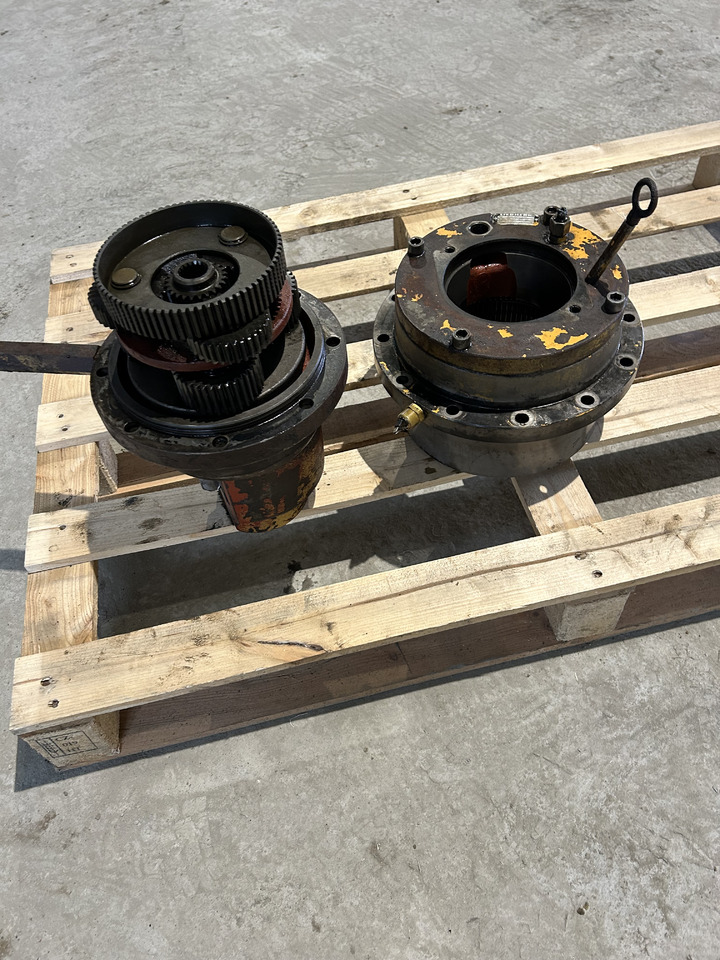 Liebherr SAT 200/210 - Reduktor obrotu do Koparek: zdjęcie 2 Liebherr SAT 200/210 - Reduktor obrotu do Koparek: zdjęcie 2