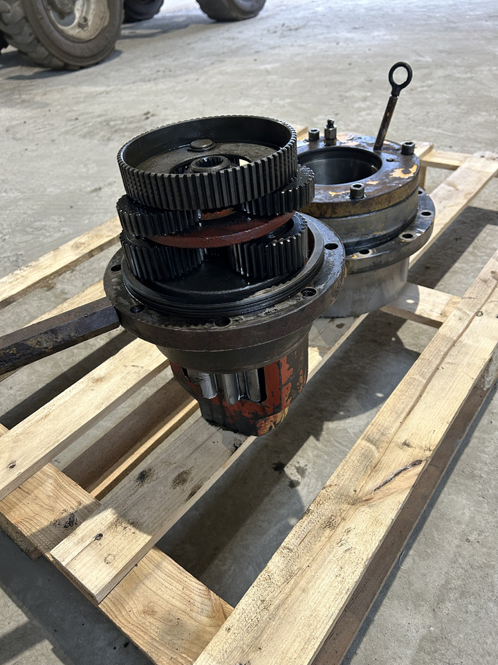 Liebherr SAT 200/210 - Reduktor obrotu do Koparek: zdjęcie 3 Liebherr SAT 200/210 - Reduktor obrotu do Koparek: zdjęcie 3