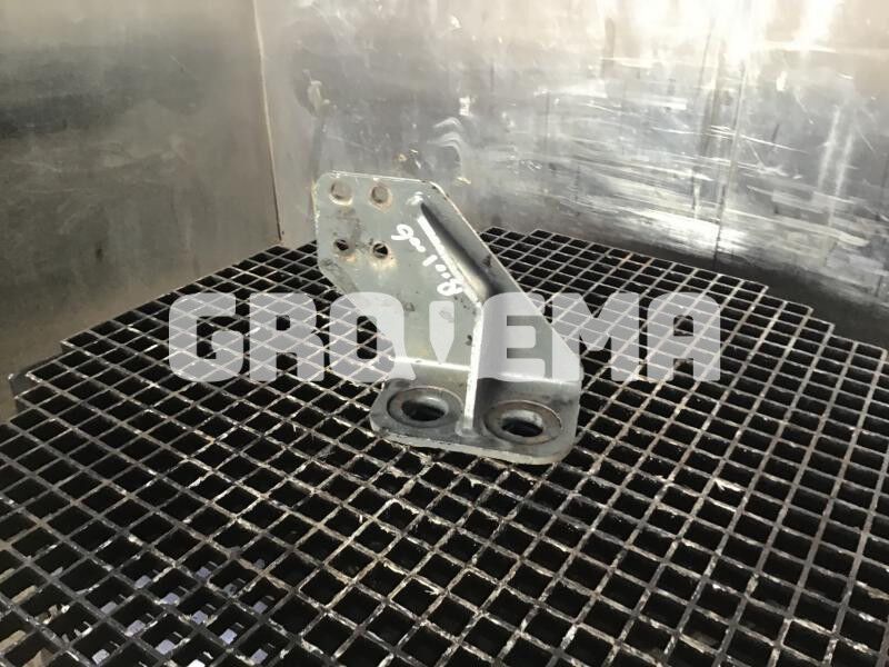 Liebherr Bracket Rear Right - Silnik i części: zdjęcie 1 Liebherr Bracket Rear Right - Silnik i części: zdjęcie 1