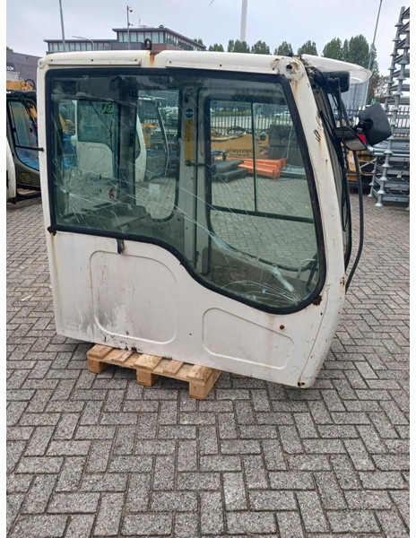 Liebherr - Kabina i wnętrze: zdjęcie 1 Liebherr - Kabina i wnętrze: zdjęcie 1