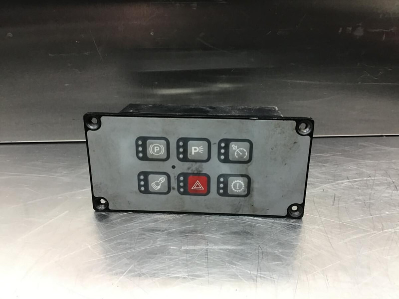 Liebherr Keyboard - Deska rozdzielcza: zdjęcie 2 Liebherr Keyboard - Deska rozdzielcza: zdjęcie 2