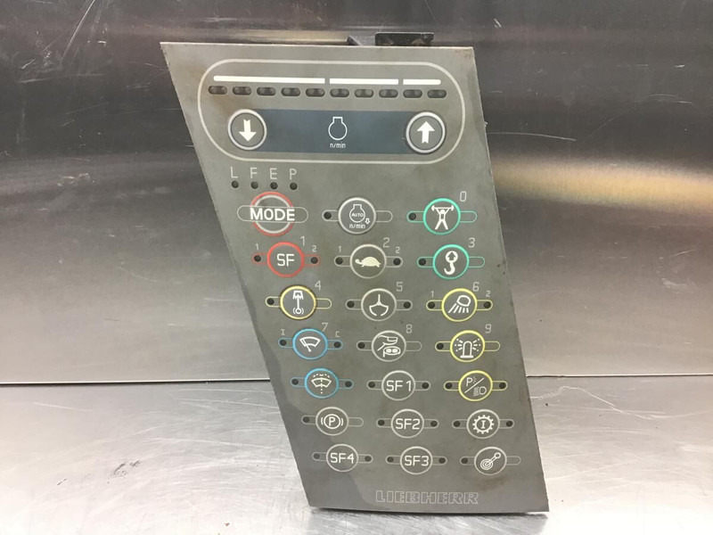 Liebherr Keyboard - Deska rozdzielcza: zdjęcie 1 Liebherr Keyboard - Deska rozdzielcza: zdjęcie 1