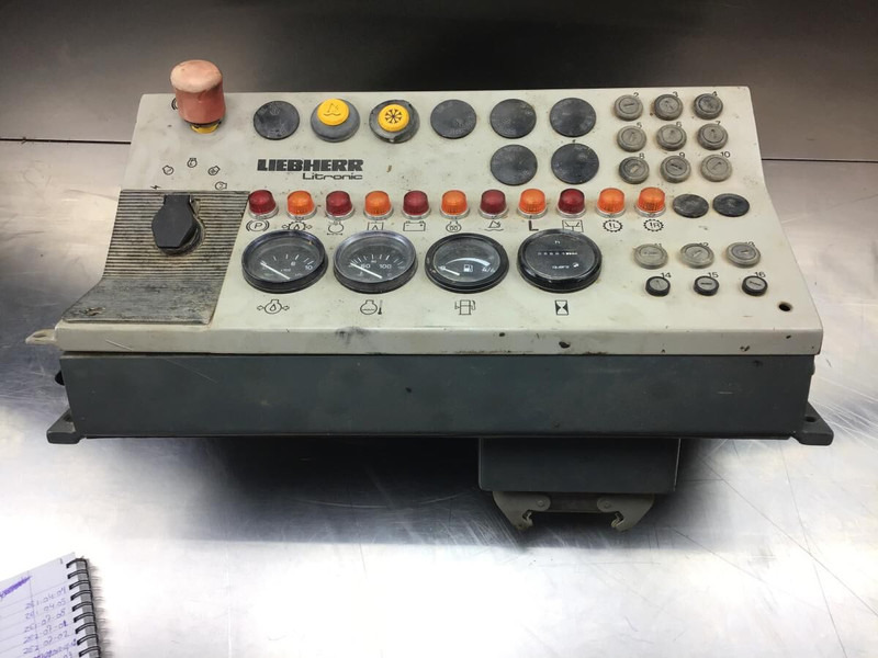 Liebherr Keyboard - Deska rozdzielcza: zdjęcie 1 Liebherr Keyboard - Deska rozdzielcza: zdjęcie 1