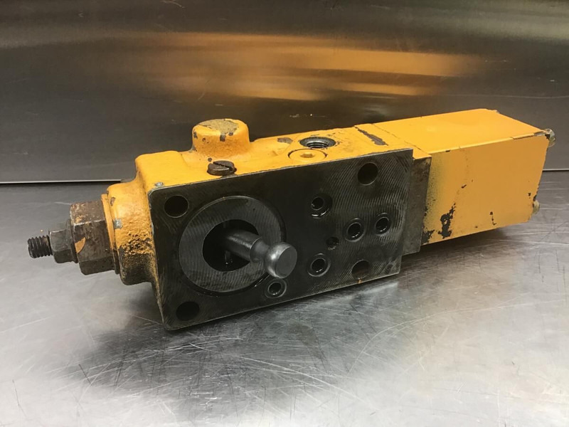 Liebherr R902 Li / R912 LC - Zawór: zdjęcie 3 Liebherr R902 Li / R912 LC - Zawór: zdjęcie 3