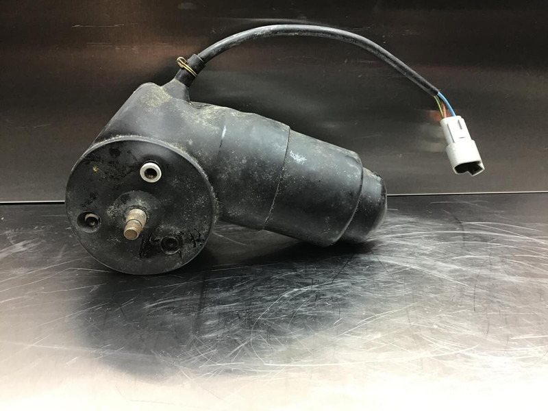 Liebherr R914STD / R914HDSL / R914B / R904 / A904 Li / A902 Li / A900B Li / A316 / A902 INDUSTRIAL / A932 Li / A912 Li / A924 li / A914 L - Wycieraczka: zdjęcie 3 Liebherr R914STD / R914HDSL / R914B / R904 / A904 Li / A902 Li / A900B Li / A316 / A902 INDUSTRIAL / A932 Li / A912 Li / A924 li / A914 L - Wycieraczka: zdjęcie 3