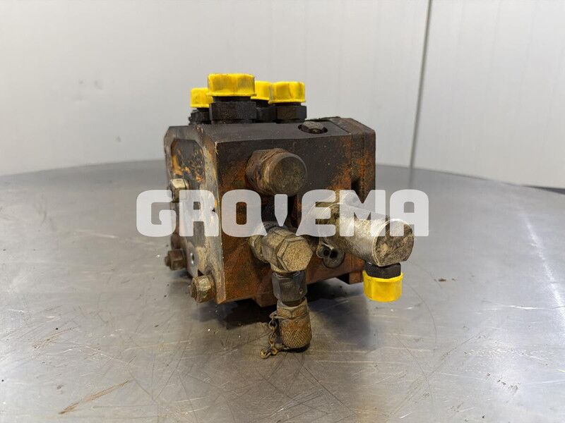 Liebherr R922 / R926 K-LC / R946 LC / R946 LC-V / R946 NLC / R922 Li / R922 LC / R922 ENGINE LIEBHERR / R926 LC / R920 / R920 LC / R920 N - Hydraulika: zdjęcie 3 Liebherr R922 / R926 K-LC / R946 LC / R946 LC-V / R946 NLC / R922 Li / R922 LC / R922 ENGINE LIEBHERR / R926 LC / R920 / R920 LC / R920 N - Hydraulika: zdjęcie 3