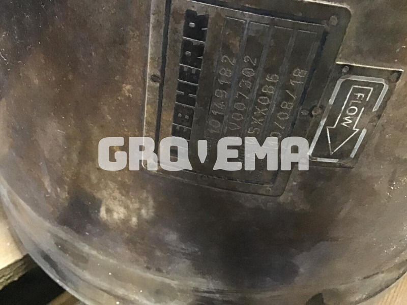 Liebherr R946 LC / R946 LC-V / R946 NLC - Układ wydechowy: zdjęcie 2 Liebherr R946 LC / R946 LC-V / R946 NLC - Układ wydechowy: zdjęcie 2