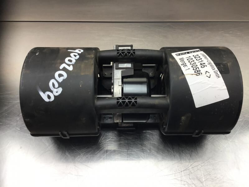 Liebherr R946 LC / R946 NLC / R956 / R976 / R926 LC / R920 / R920 LC - Wentylator nawiewu: zdjęcie 2 Liebherr R946 LC / R946 NLC / R956 / R976 / R926 LC / R920 / R920 LC - Wentylator nawiewu: zdjęcie 2