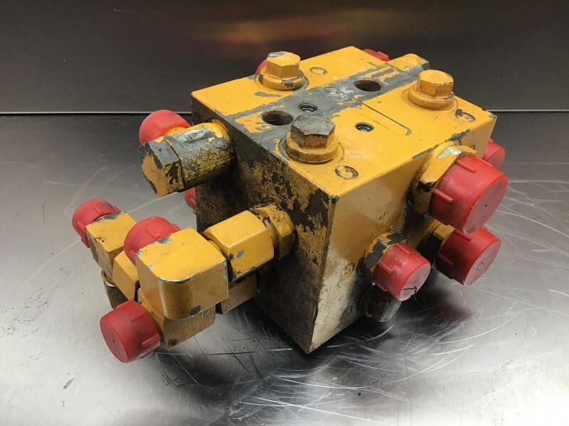 Liebherr Valve Distribution Block - Hydraulika: zdjęcie 2 Liebherr Valve Distribution Block - Hydraulika: zdjęcie 2