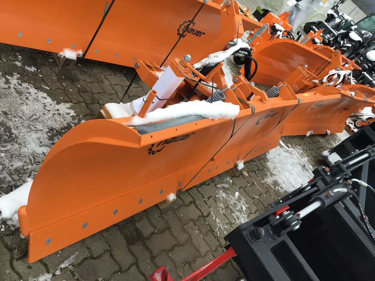 Nowy Pług do śniegu do Komunalnych/ Specjalistycznych Hauer Hsh 3000: zdjęcie 1
