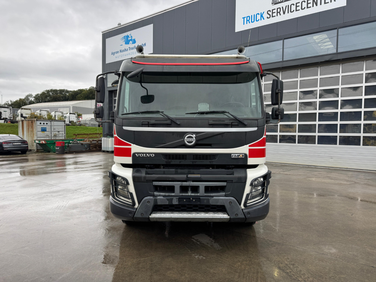 VOLVO FMX-540 10x4 - Samochód ciężarowe pod zabudowę: zdjęcie 2 VOLVO FMX-540 10x4 - Samochód ciężarowe pod zabudowę: zdjęcie 2