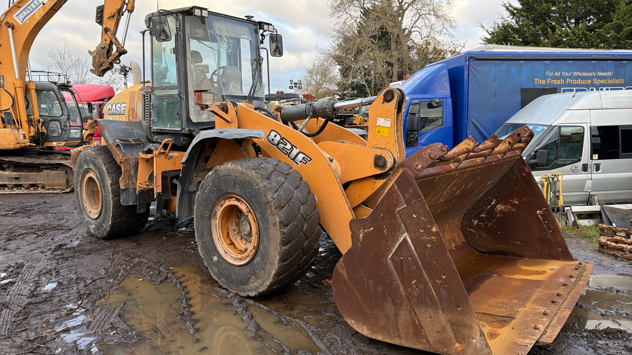 CASE 821F - Ładowarka kołowa: zdjęcie 1 CASE 821F - Ładowarka kołowa: zdjęcie 1