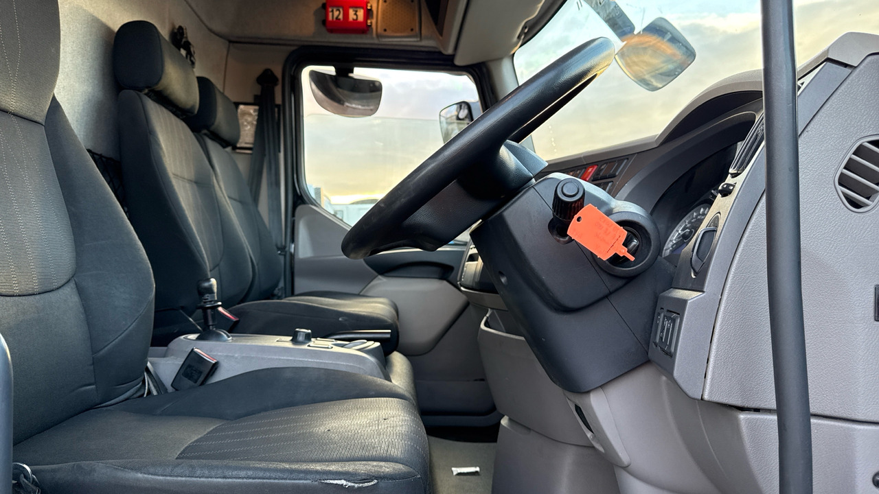 DAF LF 180 - Samochód ciężarowy plandeka: zdjęcie 5 DAF LF 180 - Samochód ciężarowy plandeka: zdjęcie 5