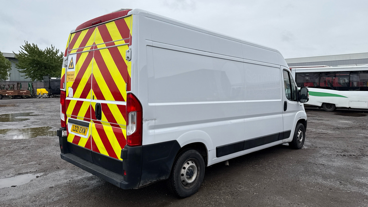 FIAT DUCATO 35 2.3 MULTIJET TECNICO 140PS - Furgon: zdjęcie 4 FIAT DUCATO 35 2.3 MULTIJET TECNICO 140PS - Furgon: zdjęcie 4