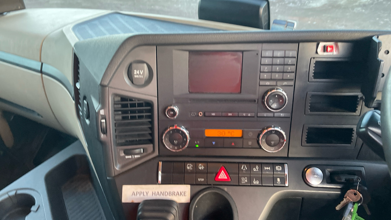 Samochód ciężarowy furgon MERCEDES-BENZ ACTROS  2530: zdjęcie 7