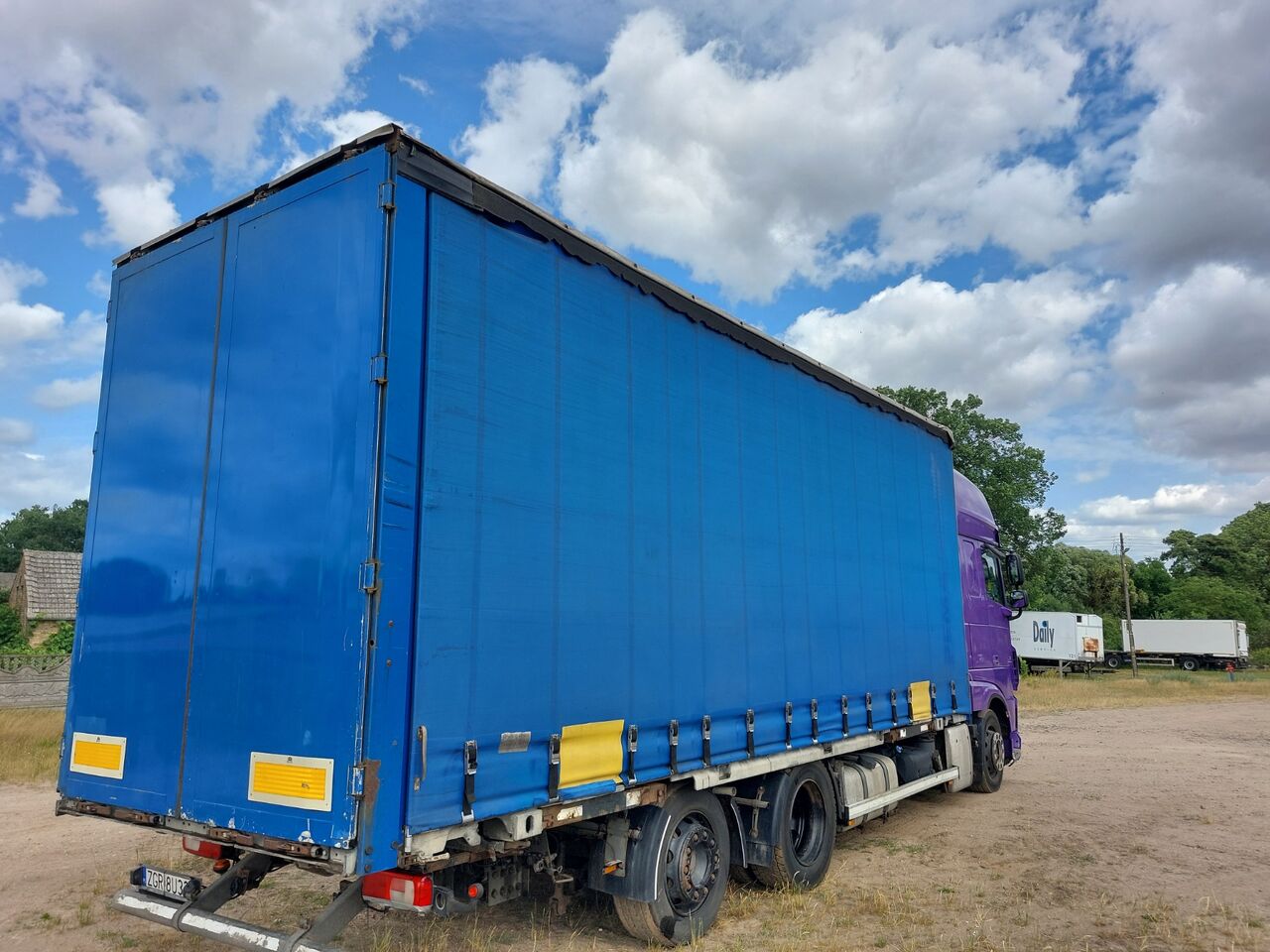 DAF XF 106 BDF JUMBO - Samochód ciężarowy plandeka: zdjęcie 3 DAF XF 106 BDF JUMBO - Samochód ciężarowy plandeka: zdjęcie 3