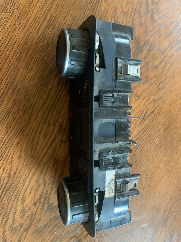 MAN Klimabendienteil Lüftung Klima 81.61990.6081 - Części zamienne: zdjęcie 2 MAN Klimabendienteil Lüftung Klima 81.61990.6081 - Części zamienne: zdjęcie 2