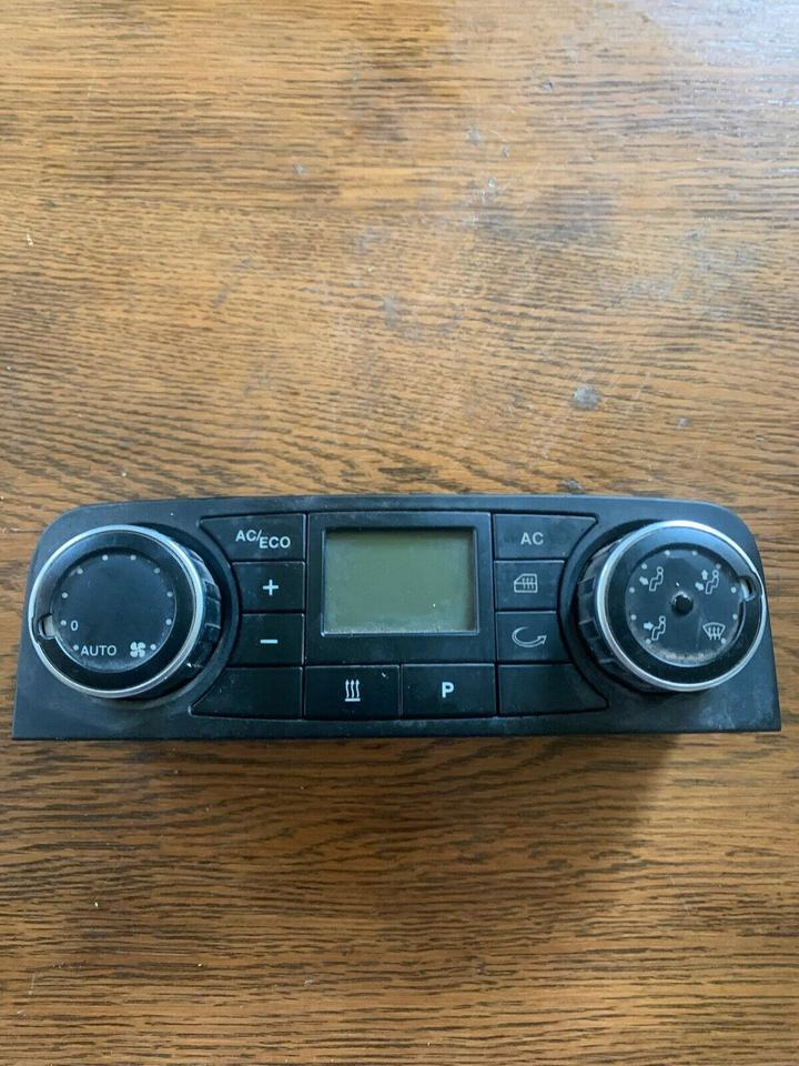 MAN Klimabendienteil Lüftung Klima 81.61990.6081 - Części zamienne: zdjęcie 1 MAN Klimabendienteil Lüftung Klima 81.61990.6081 - Części zamienne: zdjęcie 1