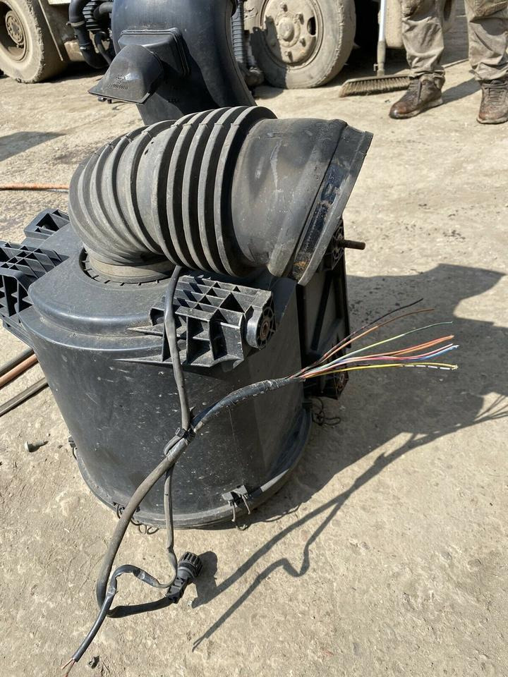 Mercedes Atego Luftfilterkasten Luftfilter Gehäuse A 973 528 06 0 - Części zamienne: zdjęcie 1 Mercedes Atego Luftfilterkasten Luftfilter Gehäuse A 973 528 06 0 - Części zamienne: zdjęcie 1