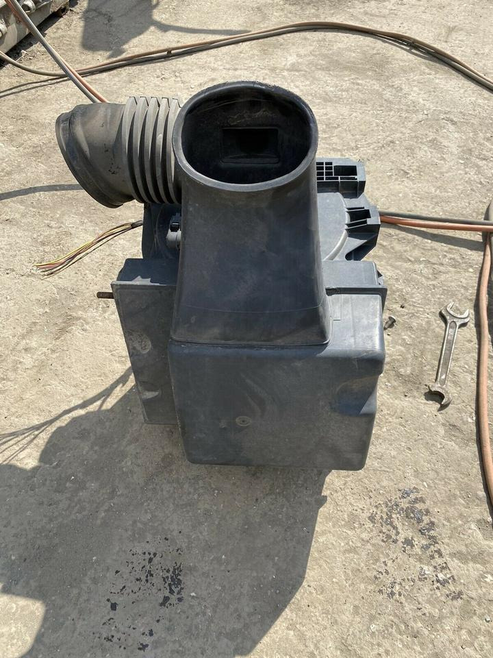 Mercedes Atego Luftfilterkasten Luftfilter Gehäuse A 973 528 06 0 - Części zamienne: zdjęcie 3 Mercedes Atego Luftfilterkasten Luftfilter Gehäuse A 973 528 06 0 - Części zamienne: zdjęcie 3