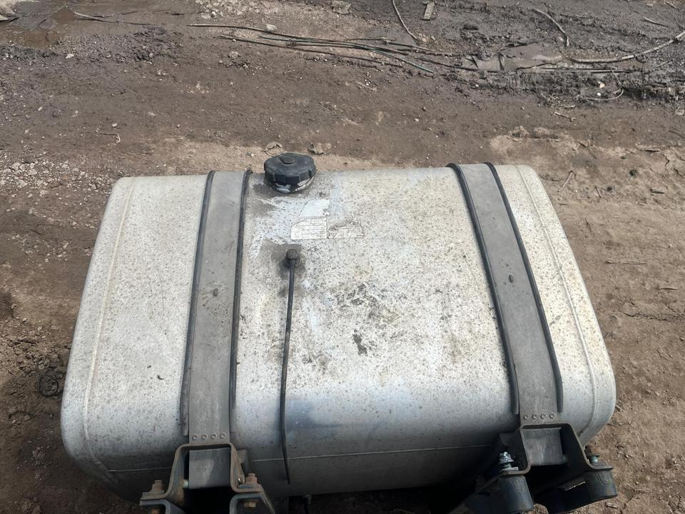 MAN TGX EU6 RN002 Dieseltank Tank Tankbehälter 460L - Zbiornik paliwa do Samochodów ciężarowych: zdjęcie 3 MAN TGX EU6 RN002 Dieseltank Tank Tankbehälter 460L - Zbiornik paliwa do Samochodów ciężarowych: zdjęcie 3