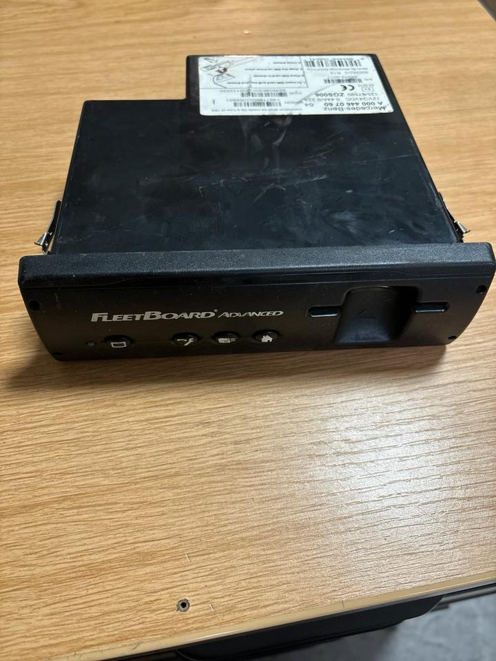 Mercedes-Benz FLEETBOARD ADVANCED Tachograph A0004460760 - Tachograf do Samochodów ciężarowych: zdjęcie 1 Mercedes-Benz FLEETBOARD ADVANCED Tachograph A0004460760 - Tachograf do Samochodów ciężarowych: zdjęcie 1