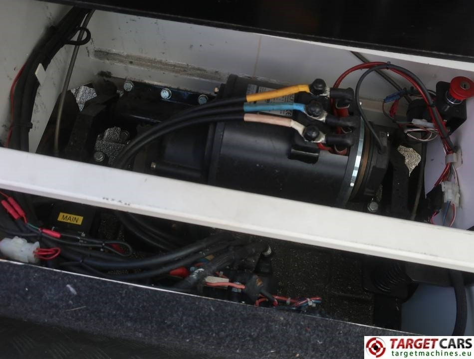 Wózek golfowy Bradshaw AV6AC Electric UTV RECREATIONAL 6-PERSONS VEHICLE: zdjęcie 15 Wózek golfowy Bradshaw AV6AC Electric UTV RECREATIONAL 6-PERSONS VEHICLE: zdjęcie 15