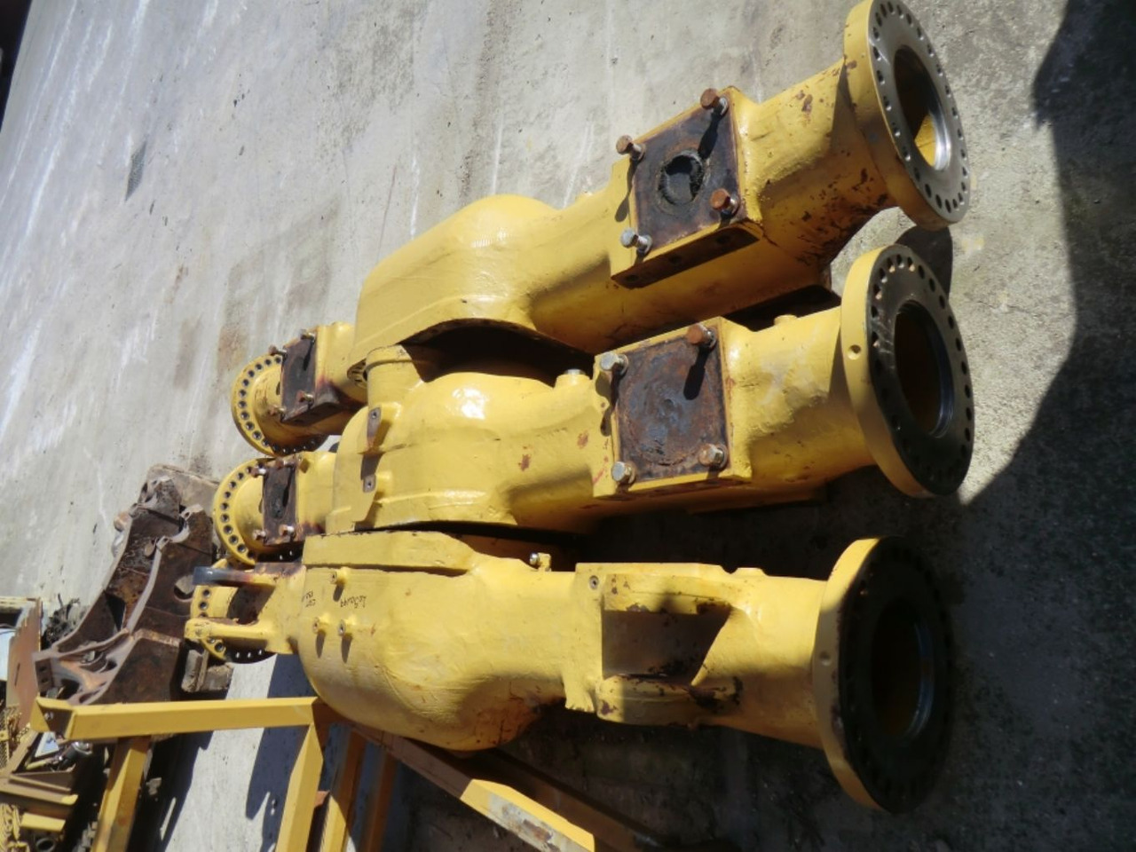 Caterpillar 735 ALLOGGIAMENTO ASSALE POSTERIORE - Tylny most do Maszyn budowlanych: zdjęcie 1 Caterpillar 735 ALLOGGIAMENTO ASSALE POSTERIORE - Tylny most do Maszyn budowlanych: zdjęcie 1