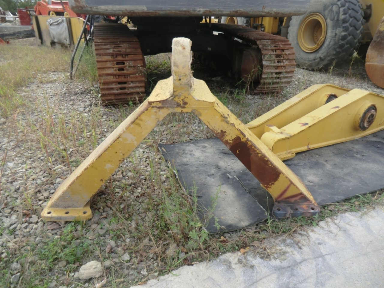 Caterpillar 735 Supporto telaio assale posteriore - Most i części do Maszyn budowlanych: zdjęcie 1 Caterpillar 735 Supporto telaio assale posteriore - Most i części do Maszyn budowlanych: zdjęcie 1