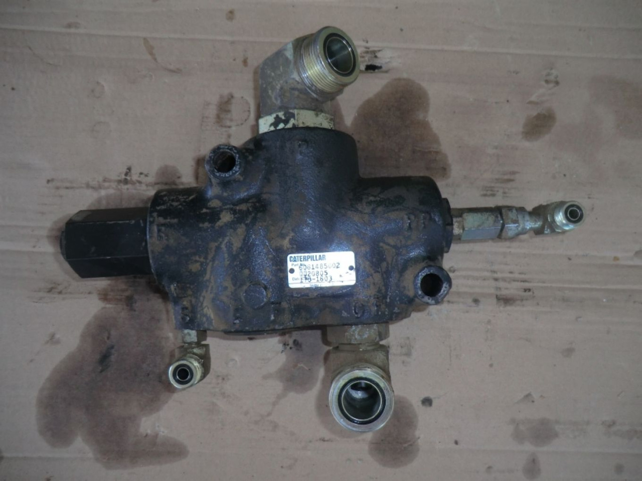 Caterpillar 735 VALVOLA - Zawór do Maszyn budowlanych: zdjęcie 1 Caterpillar 735 VALVOLA - Zawór do Maszyn budowlanych: zdjęcie 1