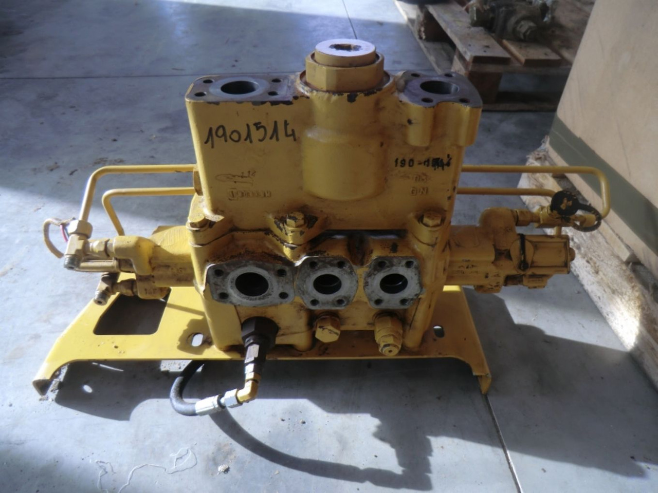 Caterpillar 735 VALVOLA - Zawór do Maszyn budowlanych: zdjęcie 3 Caterpillar 735 VALVOLA - Zawór do Maszyn budowlanych: zdjęcie 3