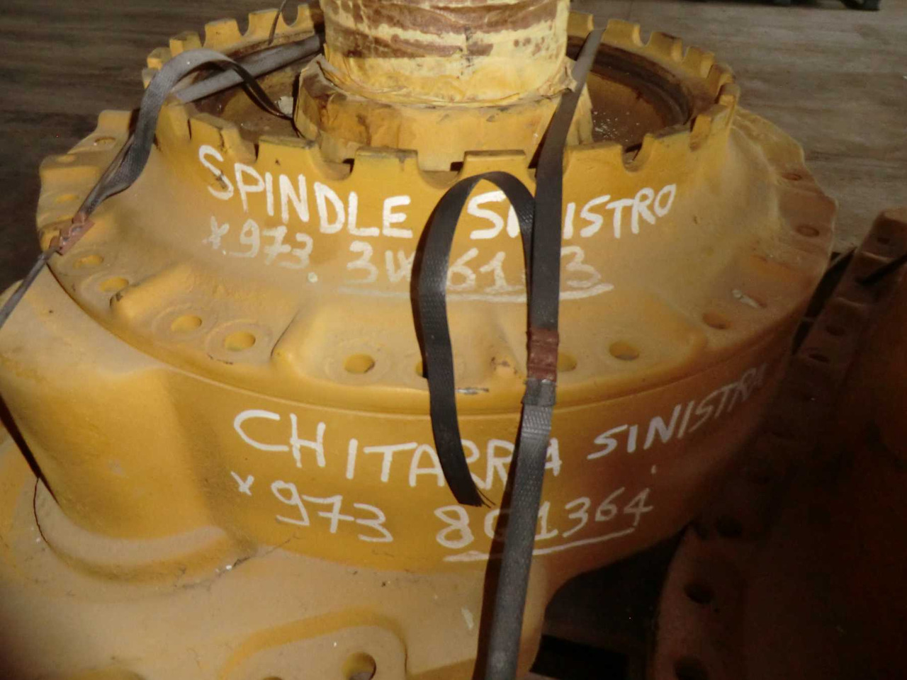 Caterpillar 973 LGP SPINDLE - Części podwozi gąsienicowych do Maszyn budowlanych: zdjęcie 2 Caterpillar 973 LGP SPINDLE - Części podwozi gąsienicowych do Maszyn budowlanych: zdjęcie 2