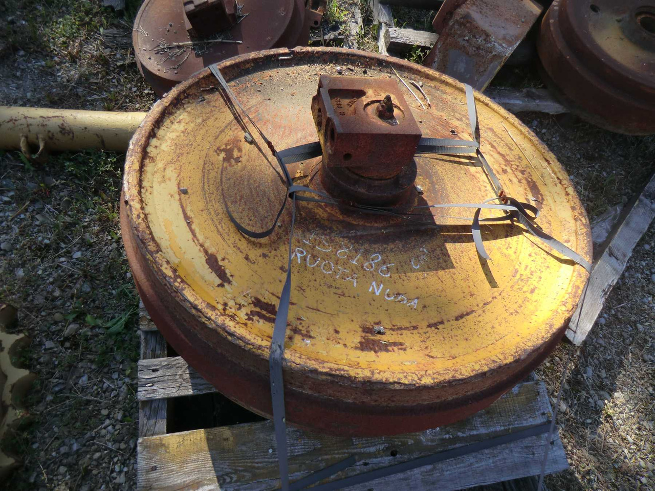 Caterpillar D7E RUOTA NUDA - Części podwozi gąsienicowych do Maszyn budowlanych: zdjęcie 1 Caterpillar D7E RUOTA NUDA - Części podwozi gąsienicowych do Maszyn budowlanych: zdjęcie 1