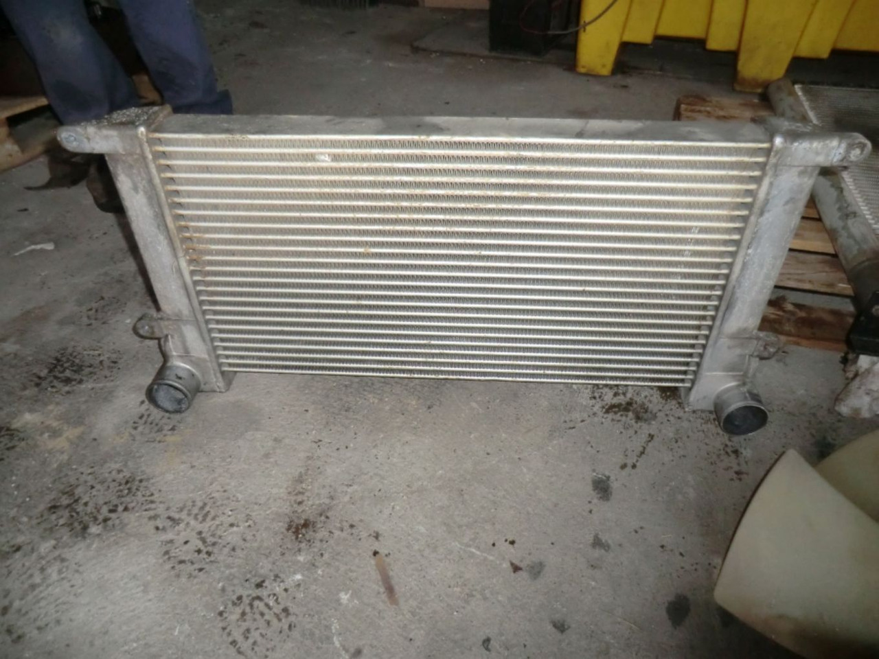 HITACHI ZX240 BAS INTERCOOLER - Intercooler do Maszyn budowlanych: zdjęcie 1 HITACHI ZX240 BAS INTERCOOLER - Intercooler do Maszyn budowlanych: zdjęcie 1