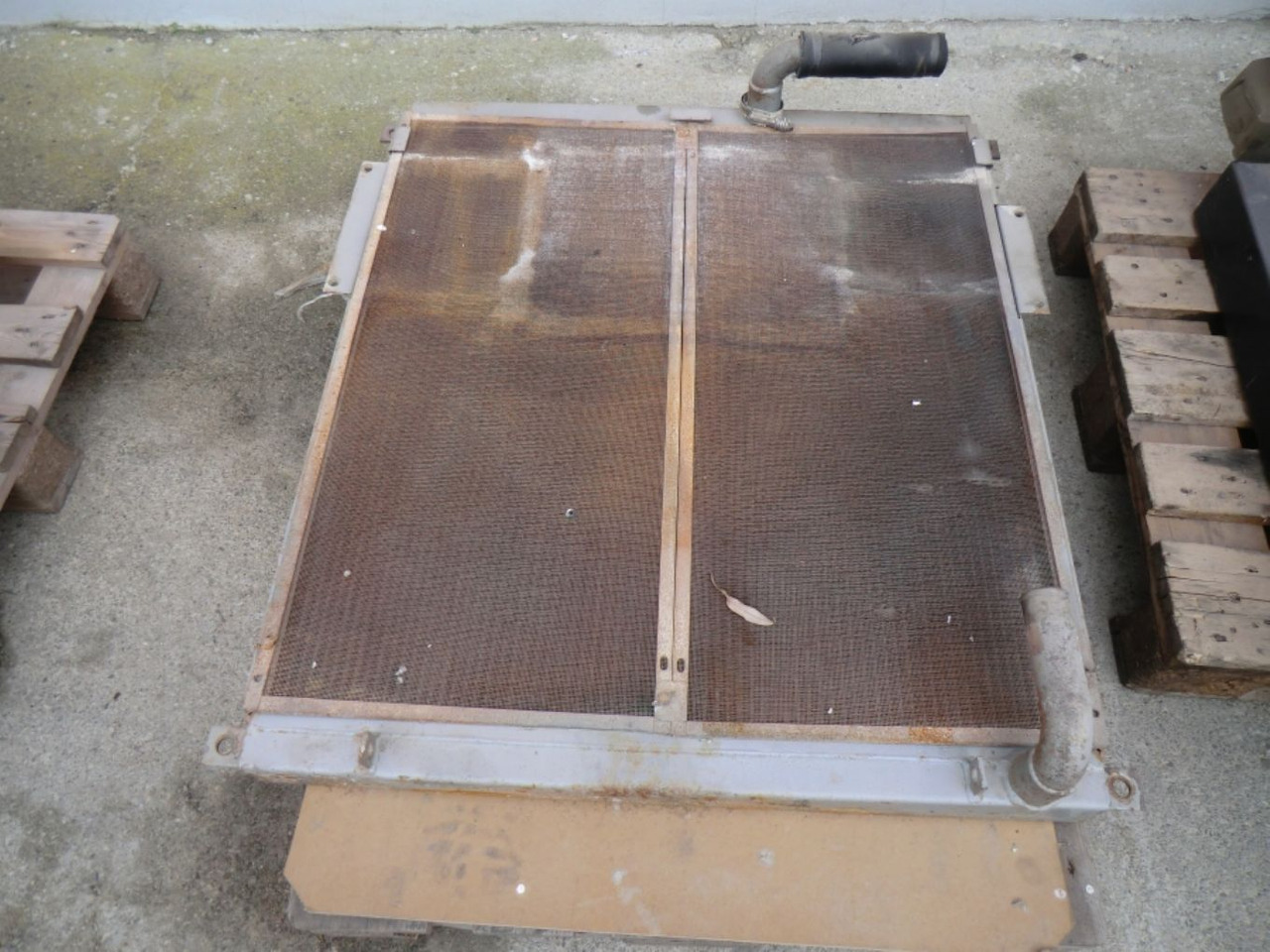 HITACHI ZX240 BAS SCAMBIATORI DI CALORE - Układ chłodzenia do Maszyn budowlanych: zdjęcie 2 HITACHI ZX240 BAS SCAMBIATORI DI CALORE - Układ chłodzenia do Maszyn budowlanych: zdjęcie 2