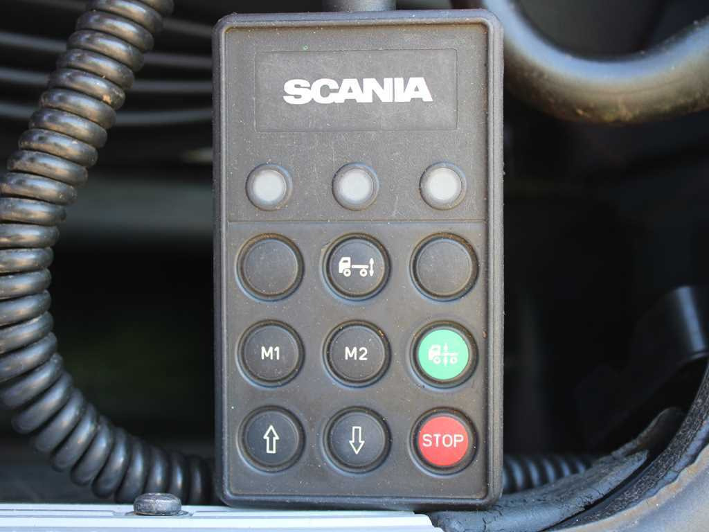 Ciągnik siodłowy Scania R420, 6x4, EURO 3, HYDRAULIC ARM LOGLIFT F135ZT94A, LIGHTS: zdjęcie 16