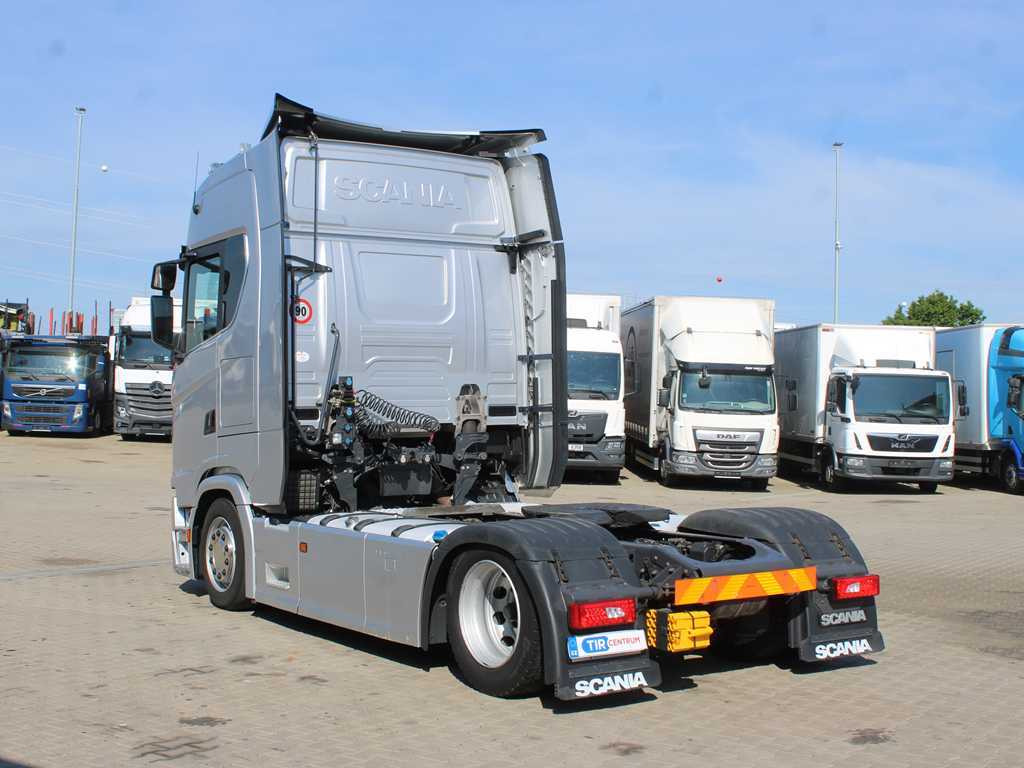 Scania S520 V8, LOWDECK, RETARDER, NAVIGATION - Ciągnik siodłowy: zdjęcie 5 Scania S520 V8, LOWDECK, RETARDER, NAVIGATION - Ciągnik siodłowy: zdjęcie 5