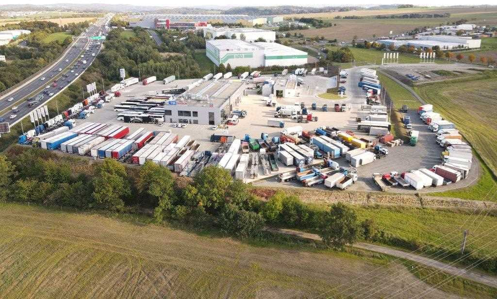 Krone SD, LIFTING AXLE, MULTILOCK, LIFTING ROOF, LOWDECK - Naczepa plandeka: zdjęcie 2 Krone SD, LIFTING AXLE, MULTILOCK, LIFTING ROOF, LOWDECK - Naczepa plandeka: zdjęcie 2