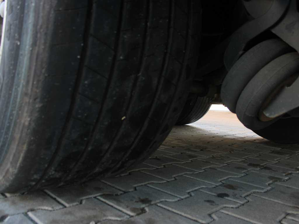 Naczepa plandeka Krone SD, LOWDECK, LIFTING AXLE, LIFTING ROOF, MULTILOCK: zdjęcie 11 Naczepa plandeka Krone SD, LOWDECK, LIFTING AXLE, LIFTING ROOF, MULTILOCK: zdjęcie 11