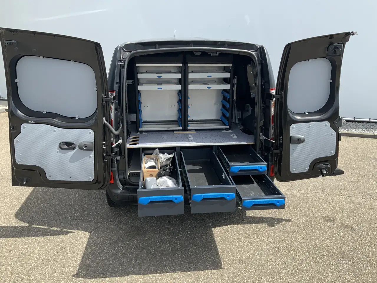 Renault Kangoo 1.5 dCi 90 Energy Comfort Plus .Sortimo Kasten Com - Mały samochód dostawczy, Komunalne/ Specjalistyczne: zdjęcie 3 Renault Kangoo 1.5 dCi 90 Energy Comfort Plus .Sortimo Kasten Com - Mały samochód dostawczy, Komunalne/ Specjalistyczne: zdjęcie 3