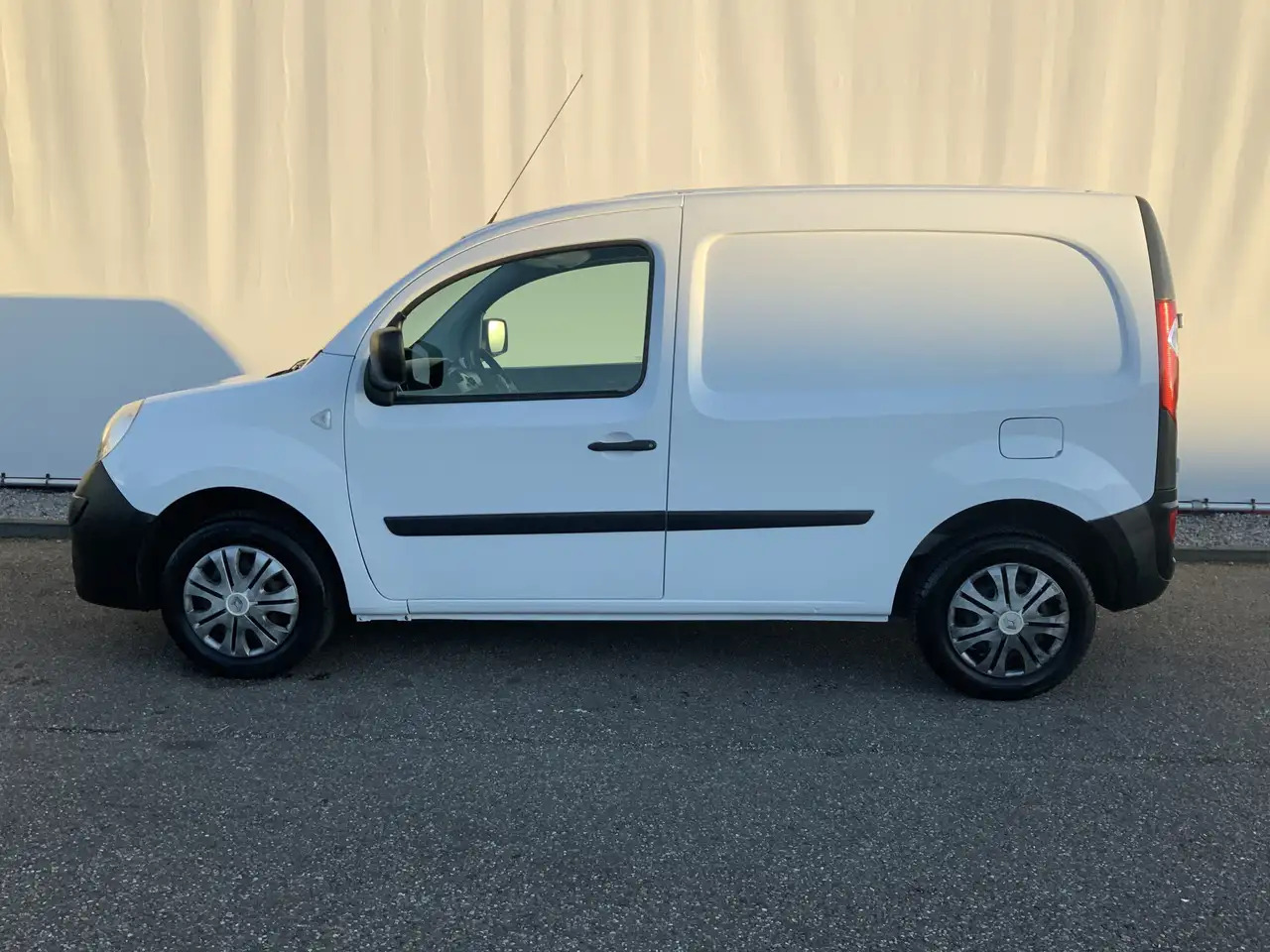 Renault Kangoo Express 1.5 dCi 70 Express Comfort Airco Trekhaak - Mały samochód dostawczy: zdjęcie 3 Renault Kangoo Express 1.5 dCi 70 Express Comfort Airco Trekhaak - Mały samochód dostawczy: zdjęcie 3