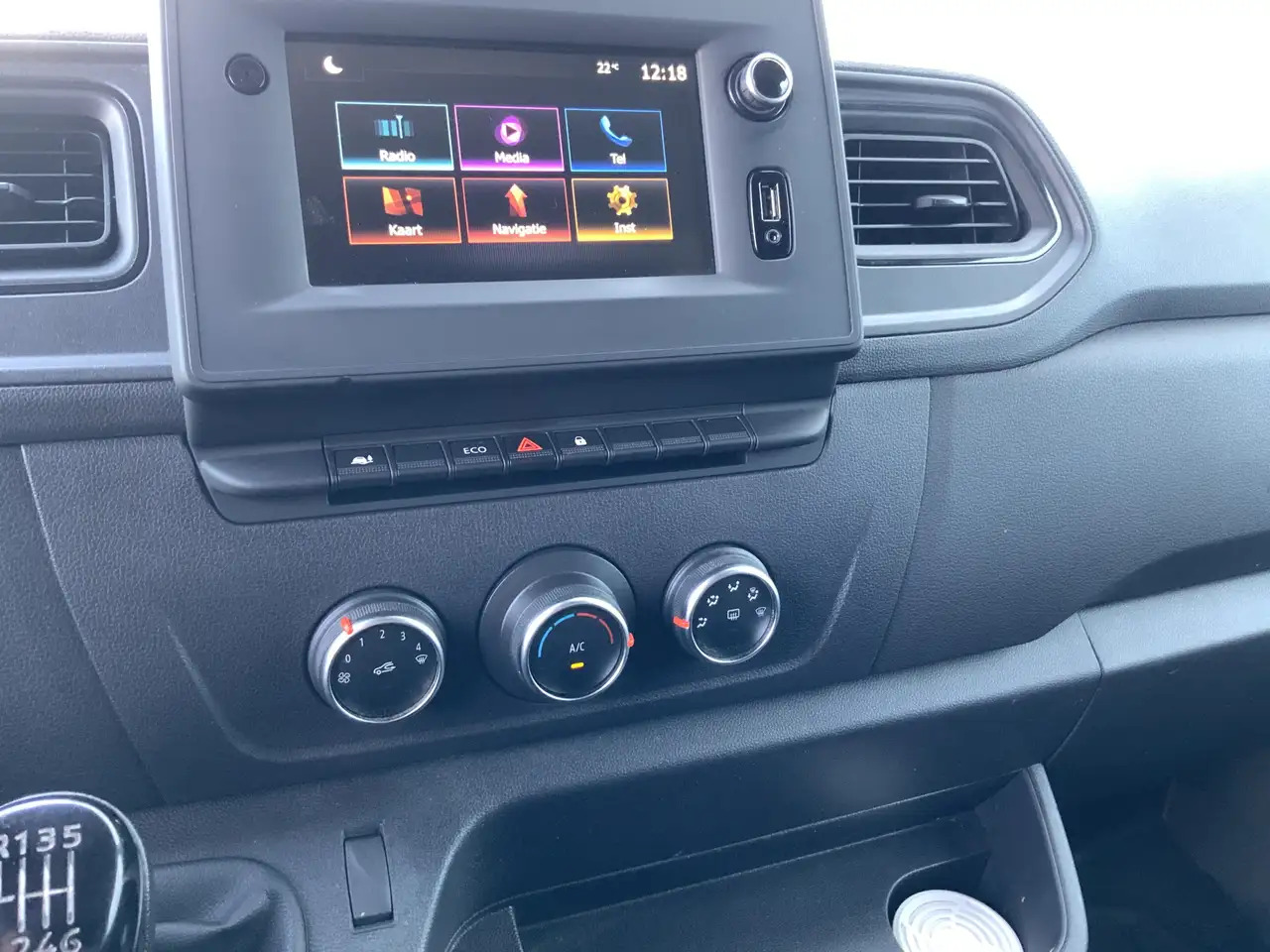 Renault Master T35 2.3 dCi 135 L2H2 Airco Cruise Navi Side Bar Ca - Furgon: zdjęcie 5 Renault Master T35 2.3 dCi 135 L2H2 Airco Cruise Navi Side Bar Ca - Furgon: zdjęcie 5