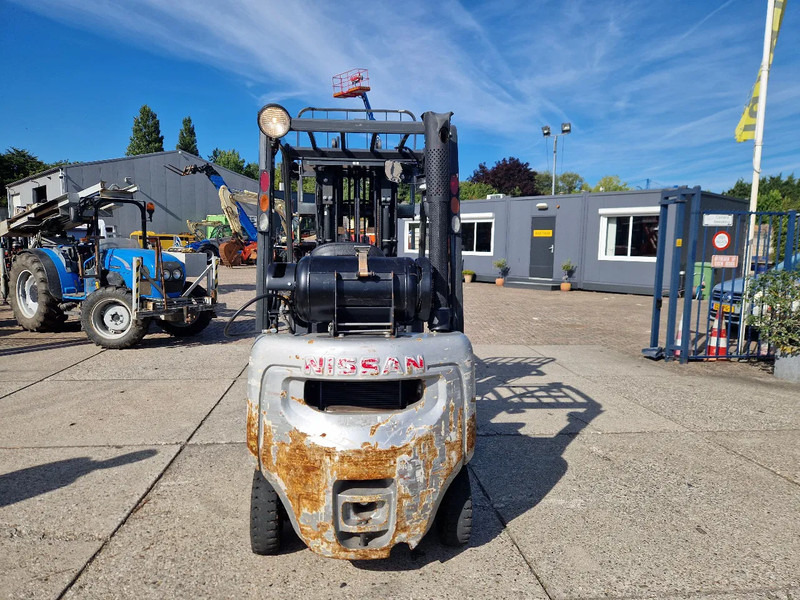 Nissan 1800 kg. LPG met keuring - Wózek widłowy gazowy: zdjęcie 4 Nissan 1800 kg. LPG met keuring - Wózek widłowy gazowy: zdjęcie 4