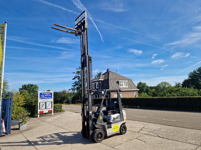 Nissan 1800 kg. LPG met keuring - Wózek widłowy gazowy: zdjęcie 2 Nissan 1800 kg. LPG met keuring - Wózek widłowy gazowy: zdjęcie 2