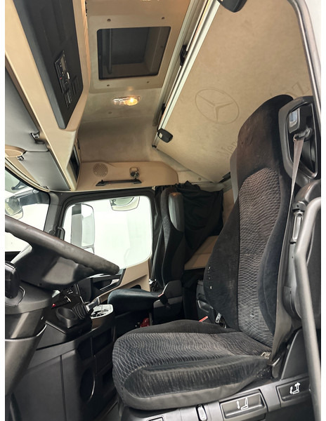 Ciągnik siodłowy Mercedes-Benz Actros 1942: zdjęcie 9 Ciągnik siodłowy Mercedes-Benz Actros 1942: zdjęcie 9