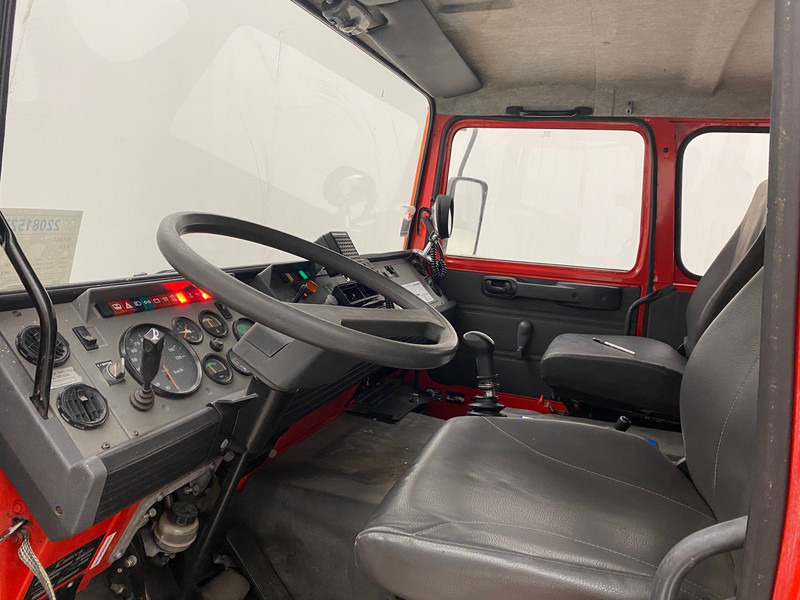 Samochód pożarniczy Renault M 210: zdjęcie 16 Samochód pożarniczy Renault M 210: zdjęcie 16