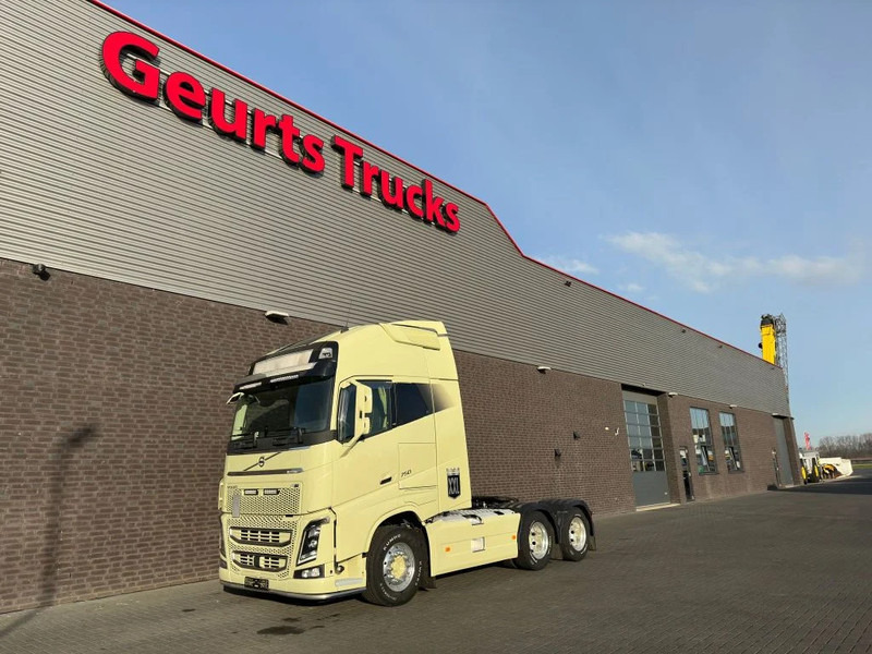 Volvo FH 16.750 6X4 XXL CABINE TREKKER/SZM/TRACTOR - Ciągnik siodłowy: zdjęcie 2 Volvo FH 16.750 6X4 XXL CABINE TREKKER/SZM/TRACTOR - Ciągnik siodłowy: zdjęcie 2