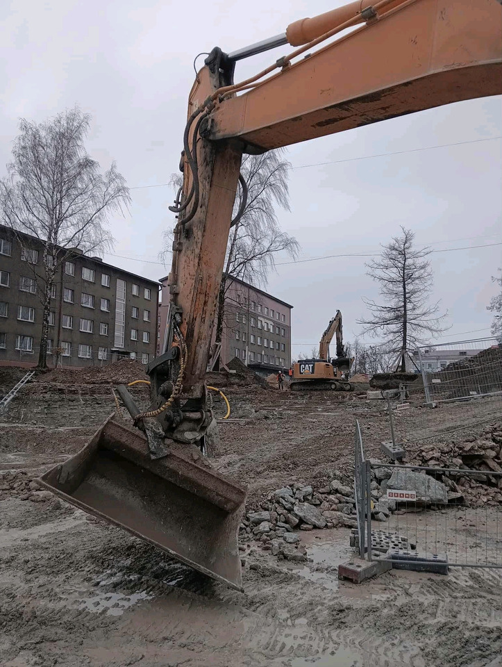 Hyundai R 300 - Koparka gąsienicowa: zdjęcie 3 Hyundai R 300 - Koparka gąsienicowa: zdjęcie 3