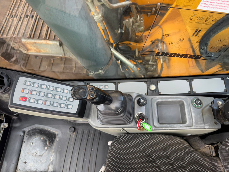 Koparka gąsienicowa Liebherr R926 LC: zdjęcie 10